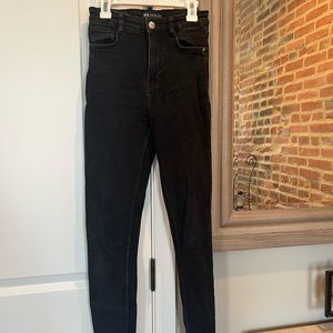 ZARA Skinny Jeans